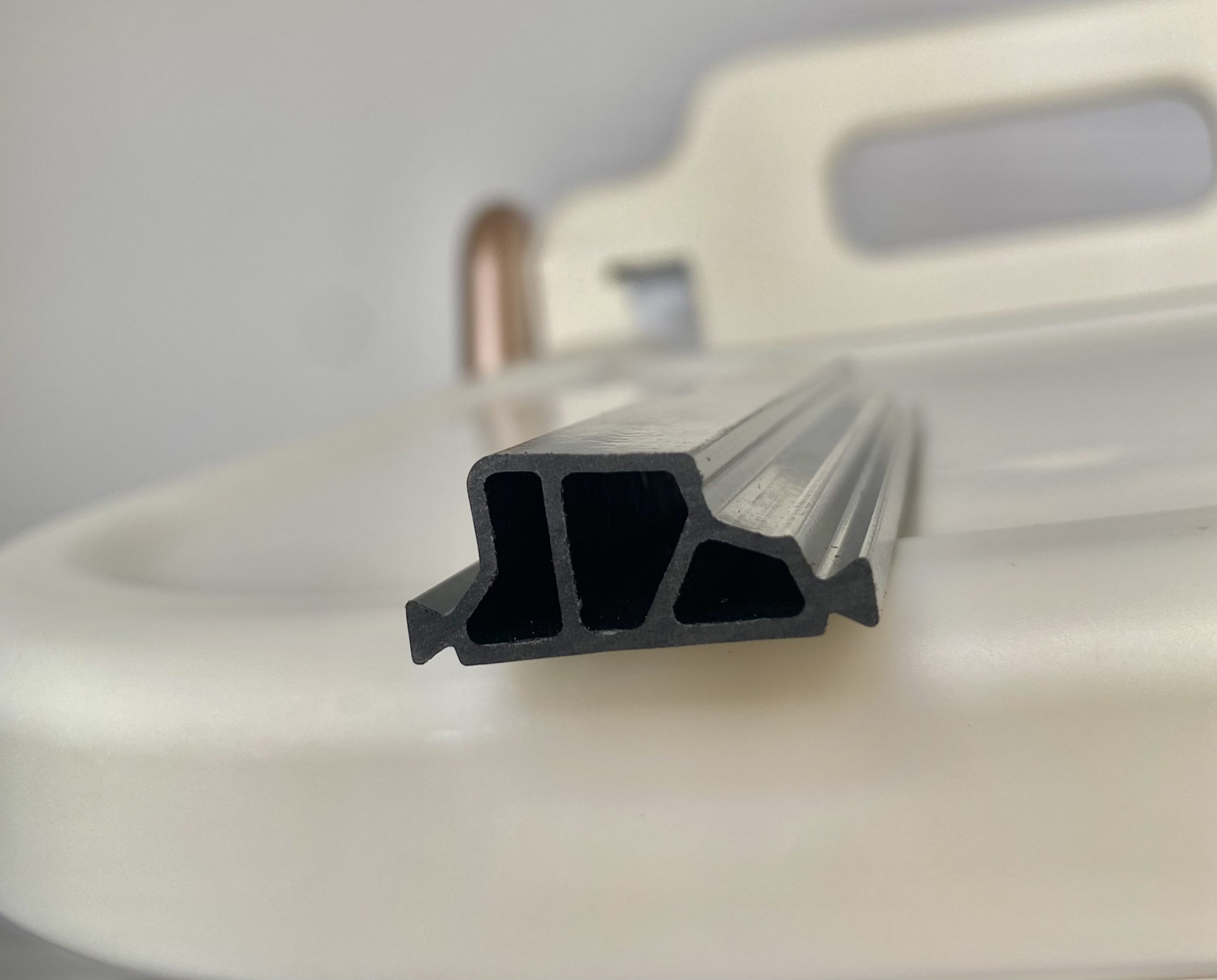 Production of polyamide insulation strips for aluminum alloy windows, PA66 insulation profiles, cavity, C-type, I-type